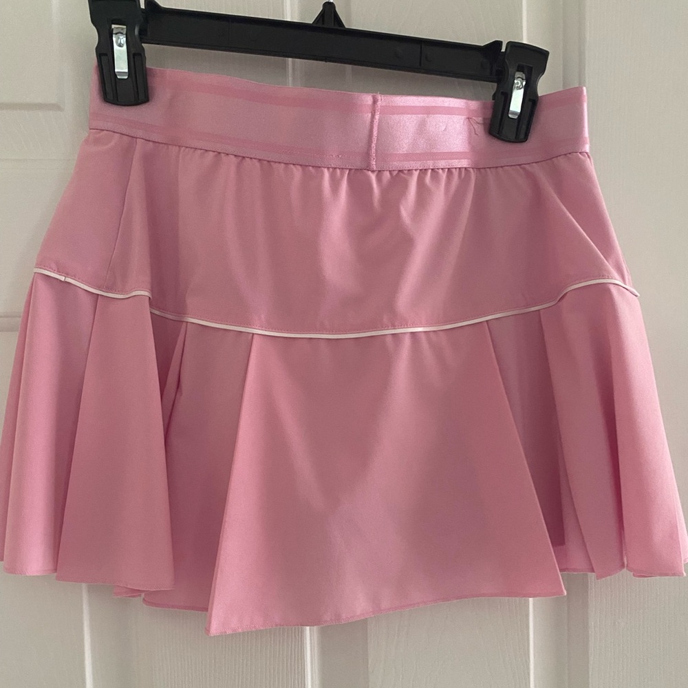 Pink Women's Nike fit Pickleball/tennis skirt. Size medium.